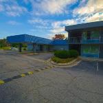 Economy Inn & Suites I-95 Exit 145 - Battleboro